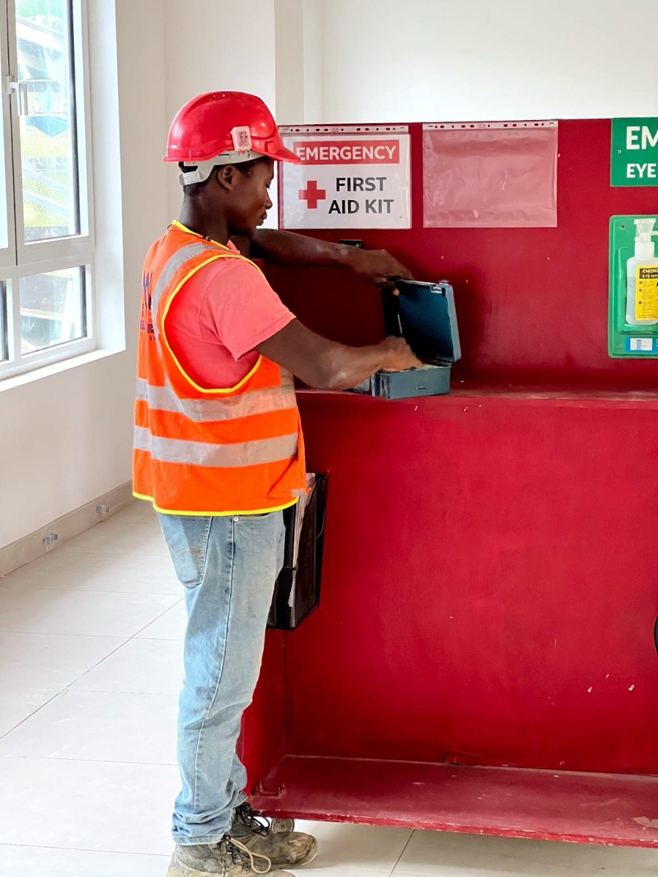 Vibrant Builders safety team